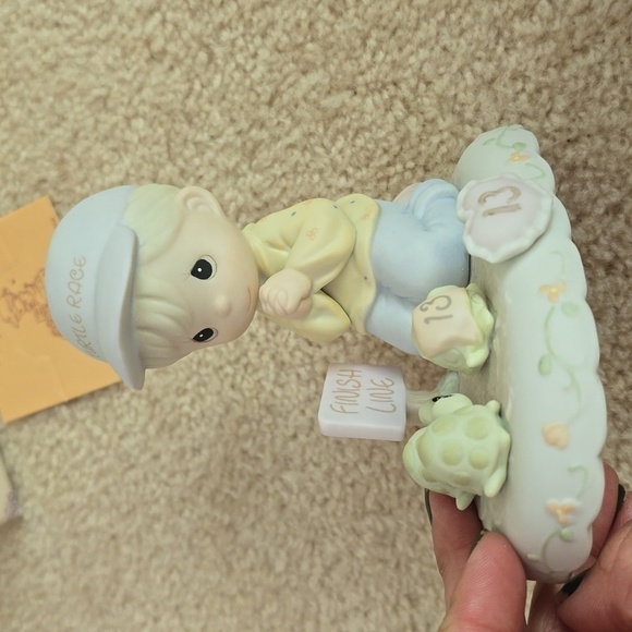 1997 NIB Precious Moments Growing in Grace Age 13 Figurine - Picture 4 of 14